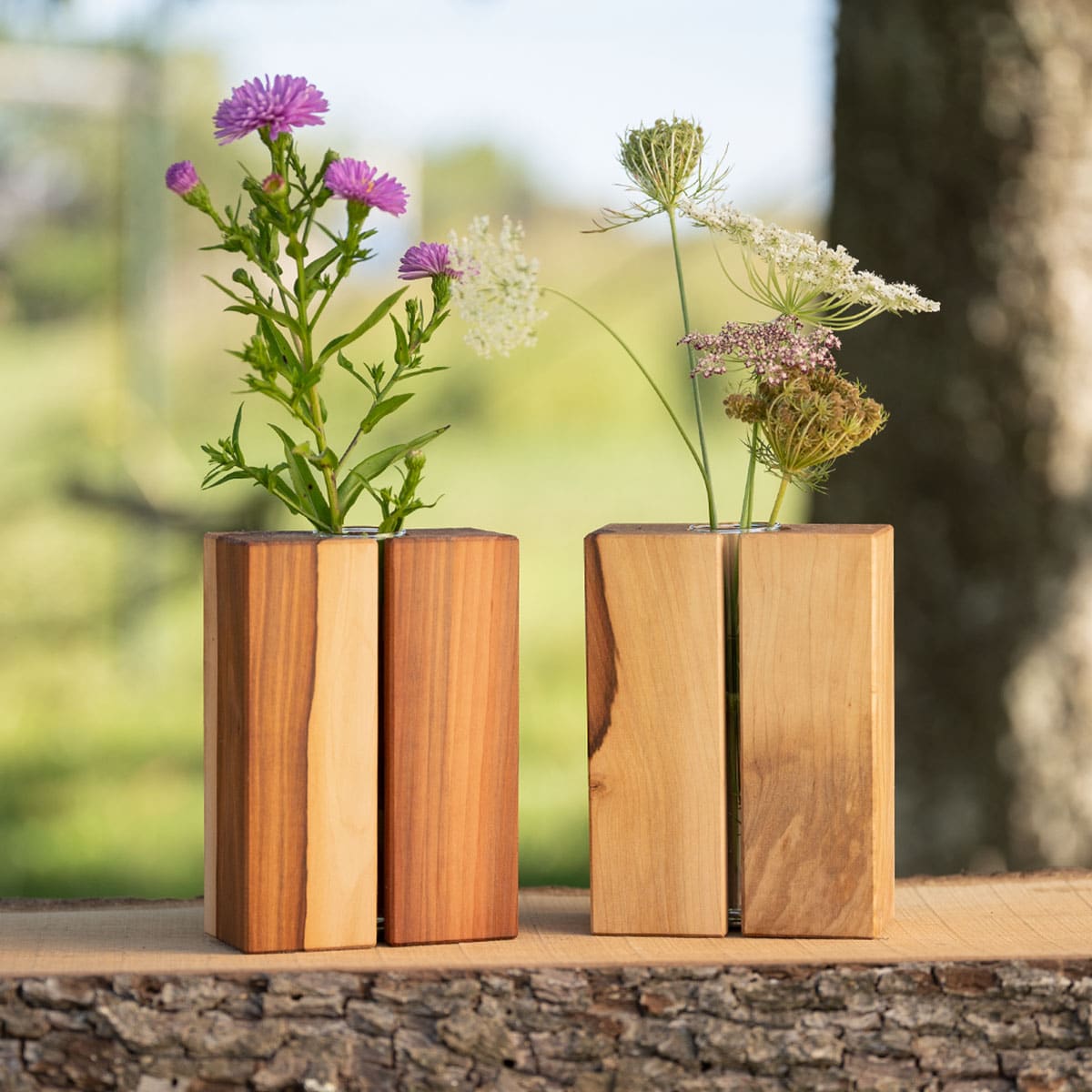 Handgemachte Blumenvase aus Birnenholz, 2er - Set geölt